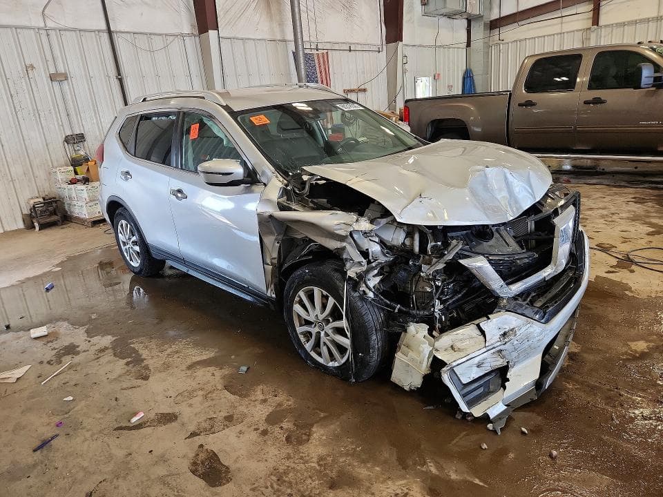 2020 NISSAN ROGUE SV 4