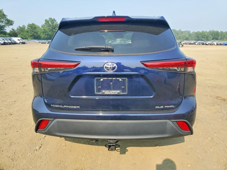 2021 TOYOTA HIGHLANDER XLE 6