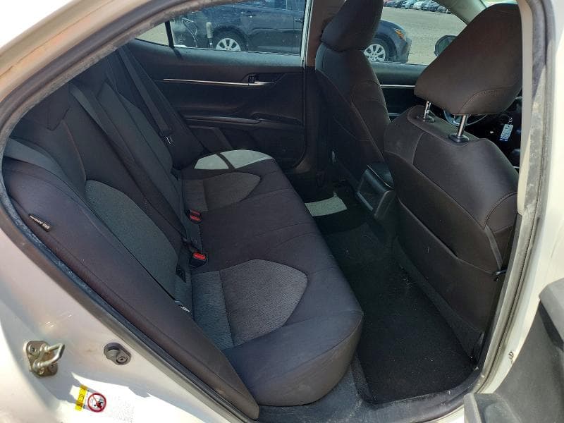 2019 TOYOTA CAMRY LE 10