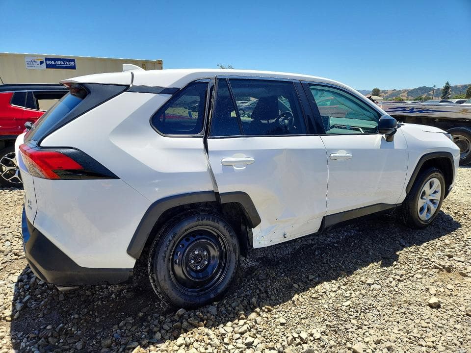 2025 TOYOTA RAV4 LE 3