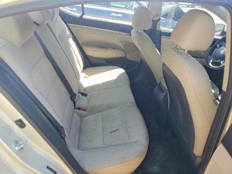 2017 HYUNDAI ELANTRA SE 10