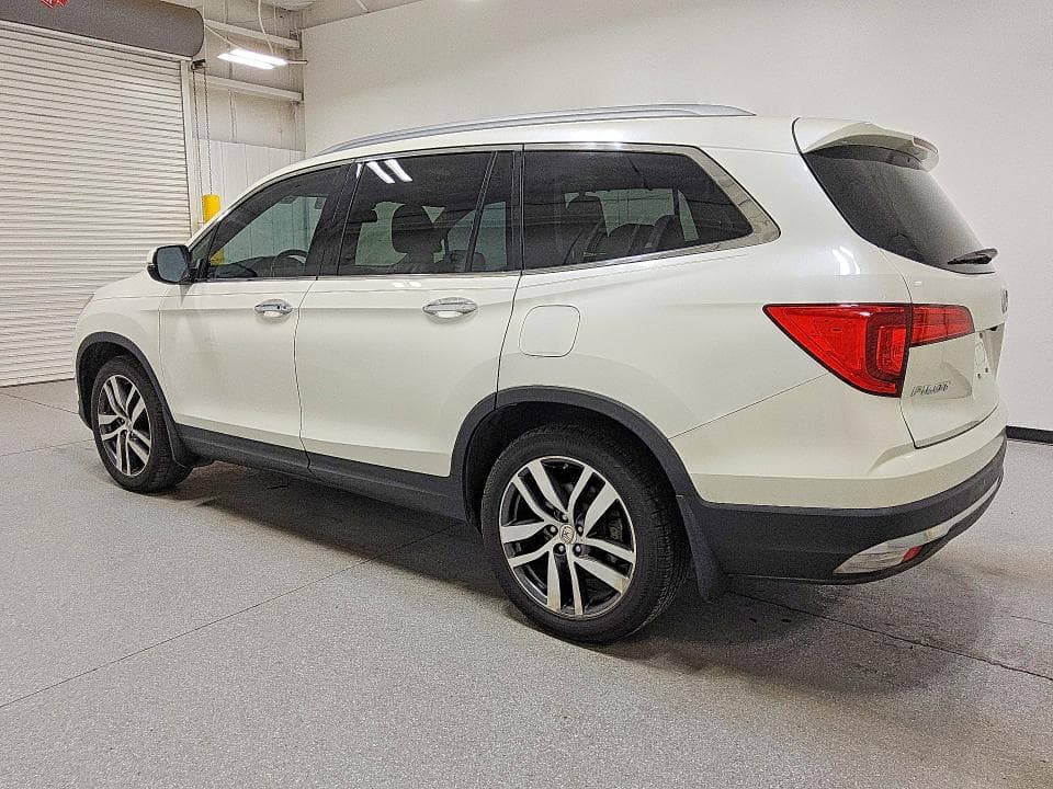 2017 HONDA PILOT TOURING 2