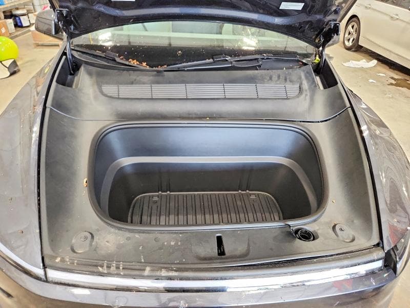 2026 TESLA MODEL Y 11