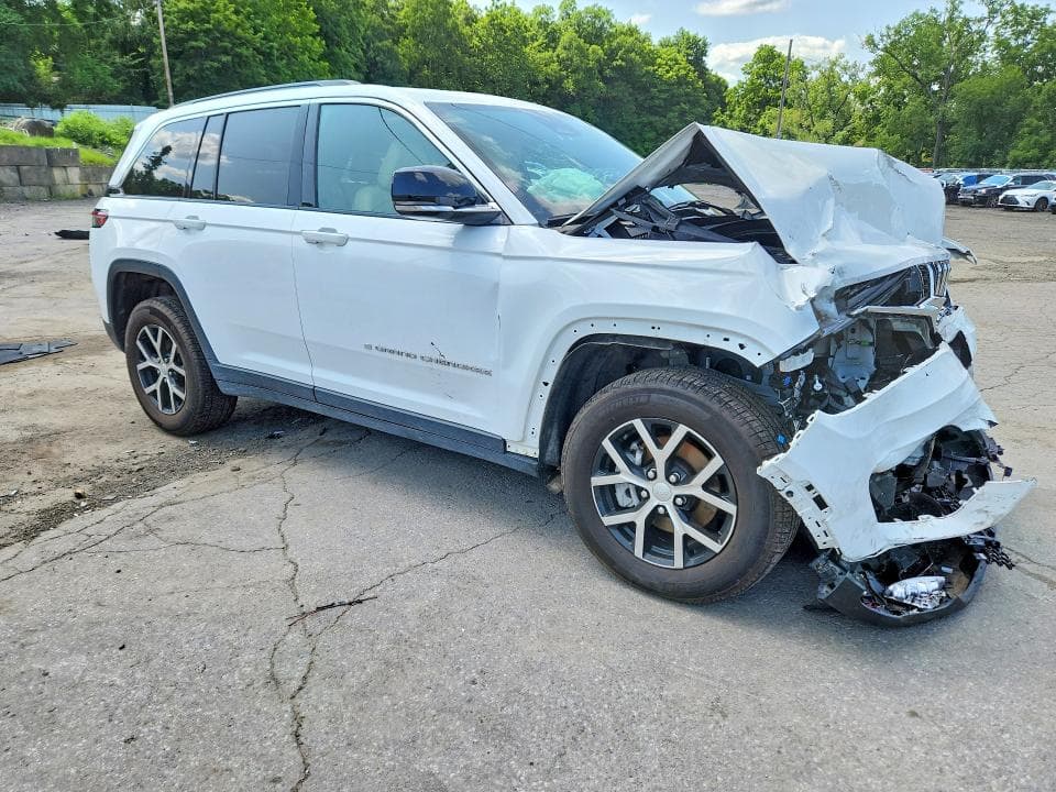 2024 JEEP GRAND CHEROKEE LIMITED 4