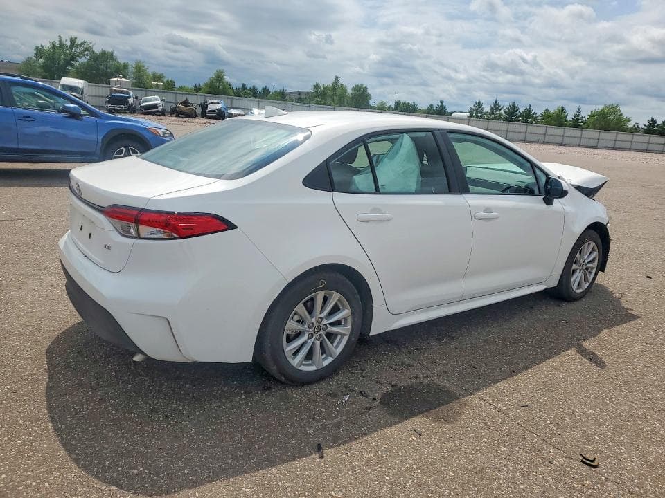 2026 TOYOTA COROLLA LE 3