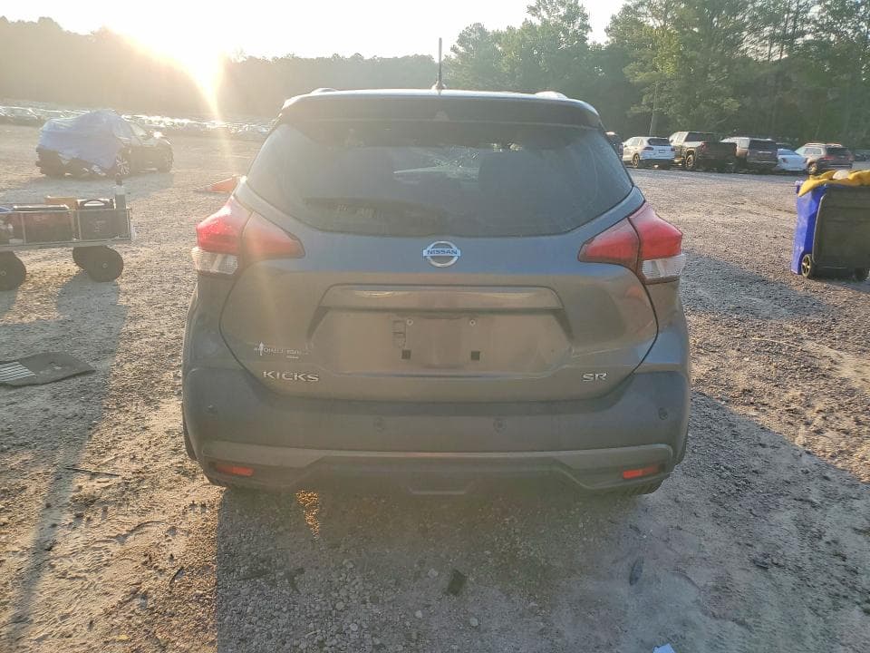 2020 NISSAN KICKS SR 6