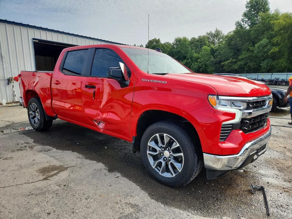 2025 CHEVROLET SILVERADO C1500 LT 4