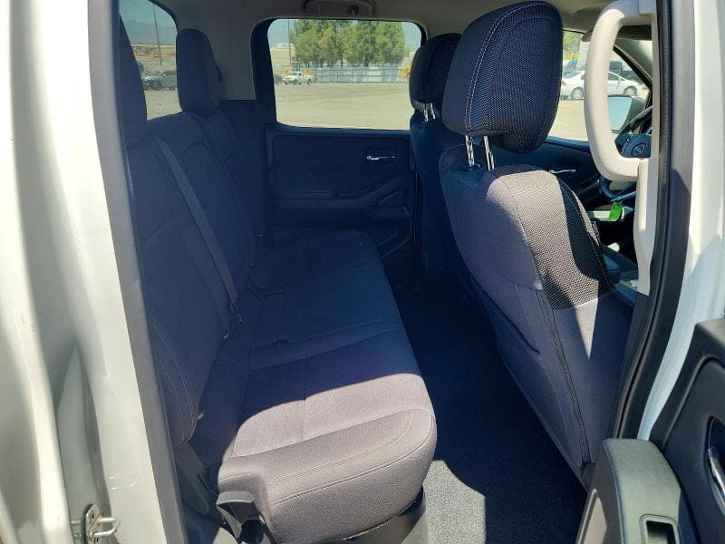 2023 NISSAN FRONTIER SV 10
