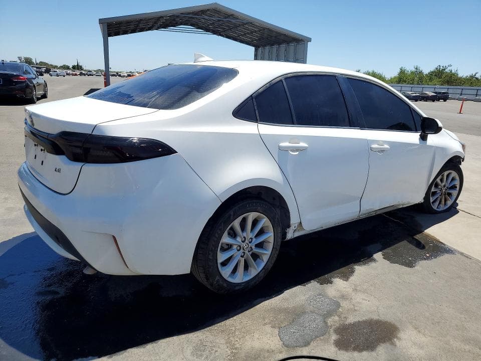 2021 TOYOTA COROLLA LE 3