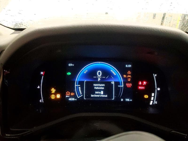 2025 TOYOTA CAMRY LE 9
