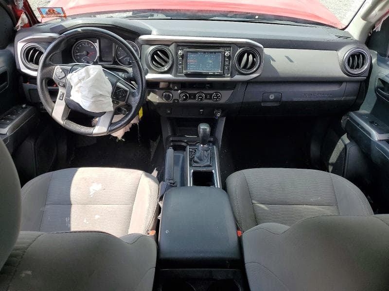2017 TOYOTA TACOMA SR5 V6 8