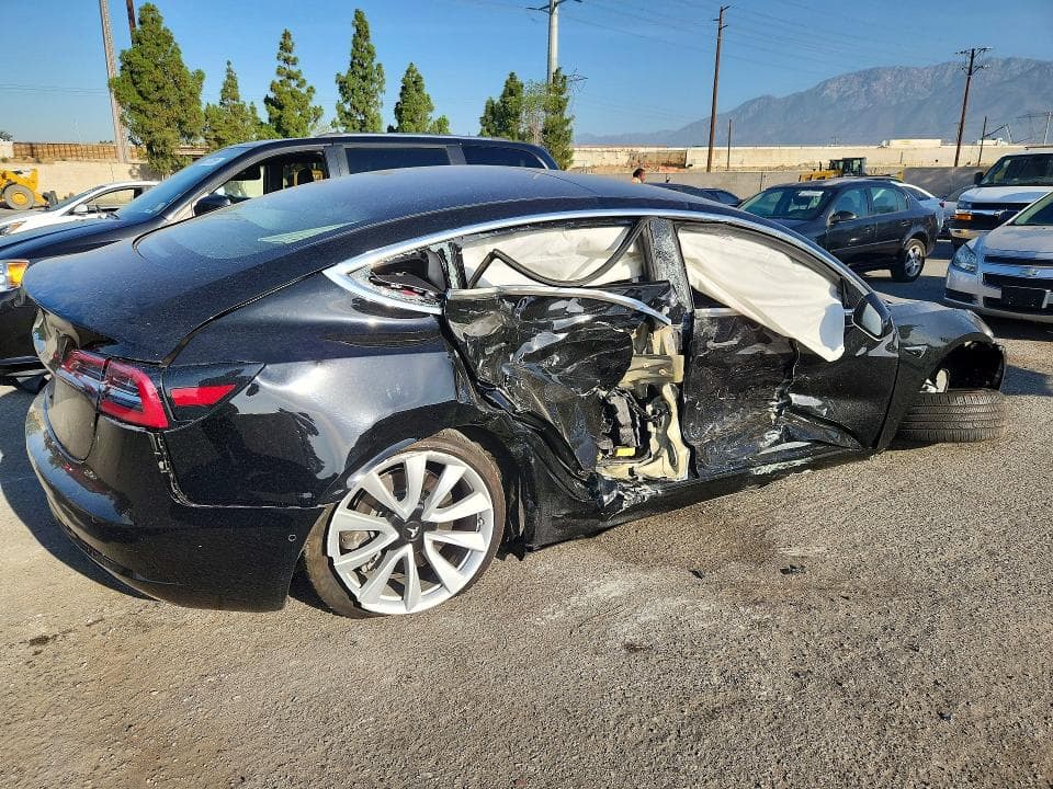 2018 TESLA MODEL 3 3