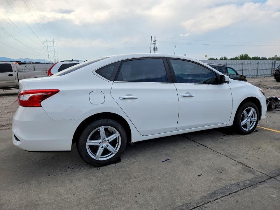 2018 NISSAN SENTRA S 3