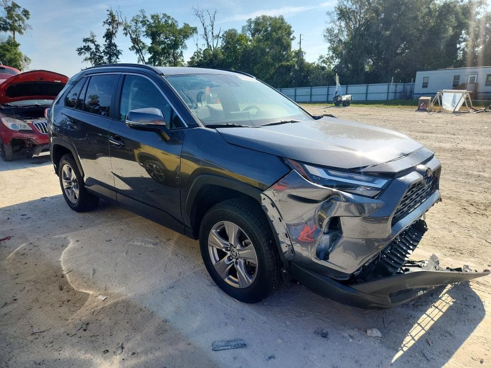 2023 TOYOTA RAV4 XLE 4