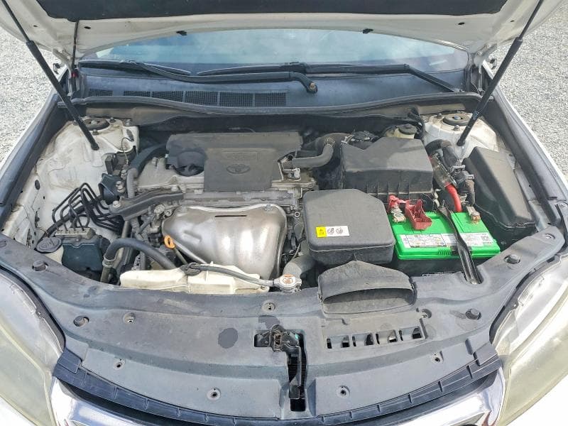 2017 TOYOTA CAMRY SE 11