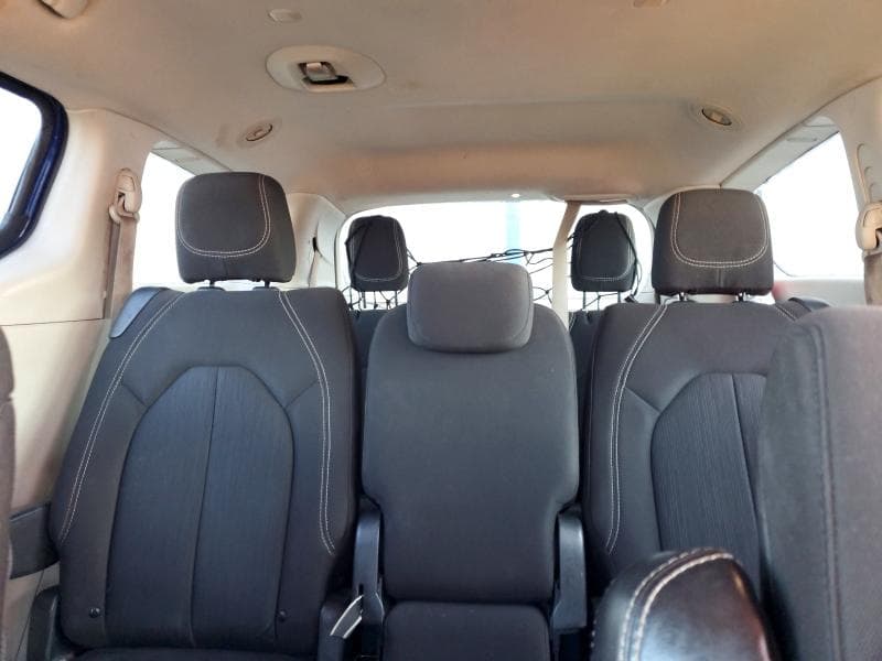 2021 CHRYSLER VOYAGER LX 10