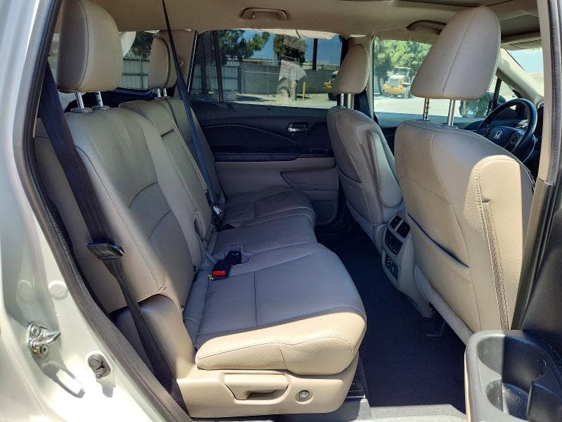 2018 HONDA PILOT TOURING 11