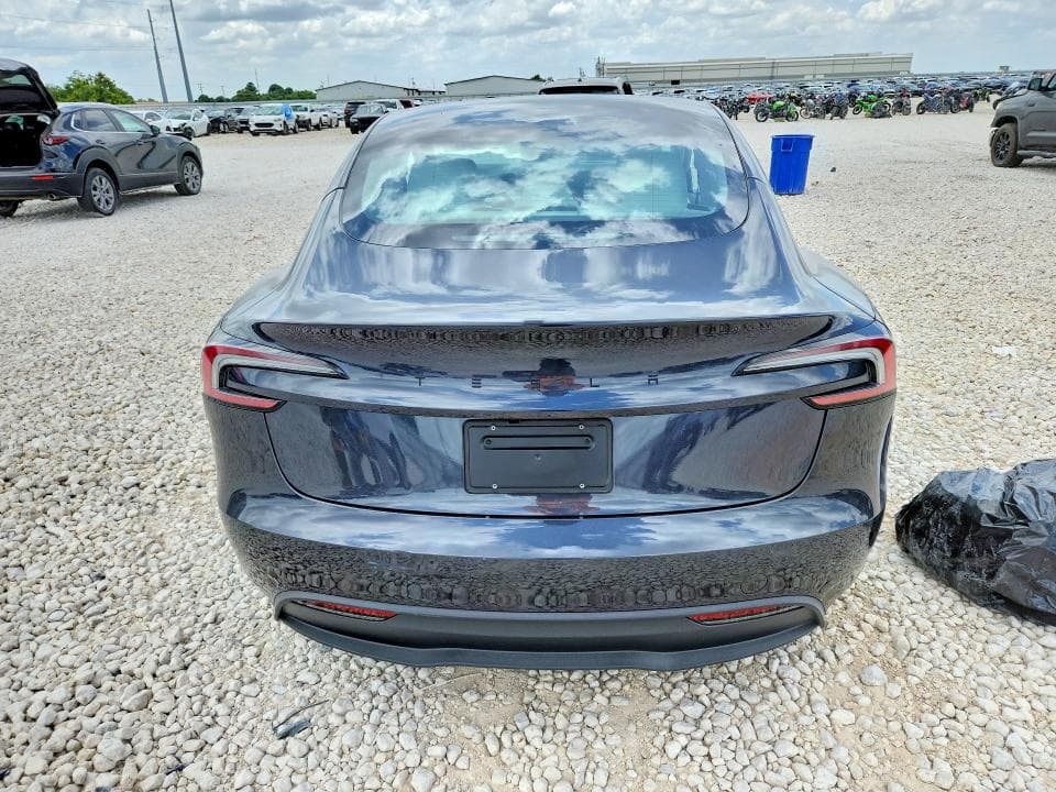 2026 TESLA MODEL 3 6