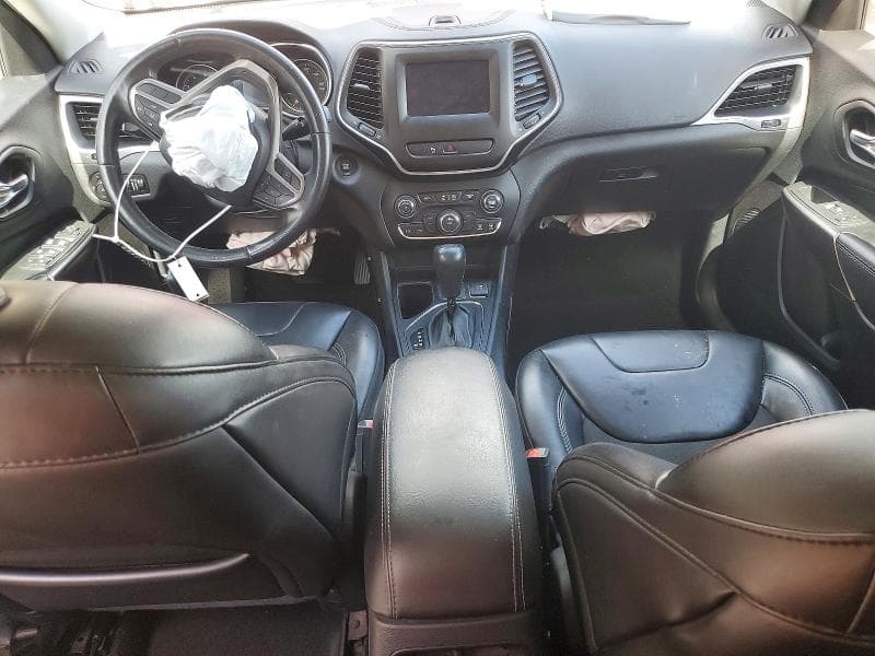 2019 JEEP CHEROKEE LATITUDE PLUS 8