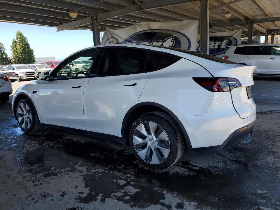 2023 TESLA MODEL Y 2