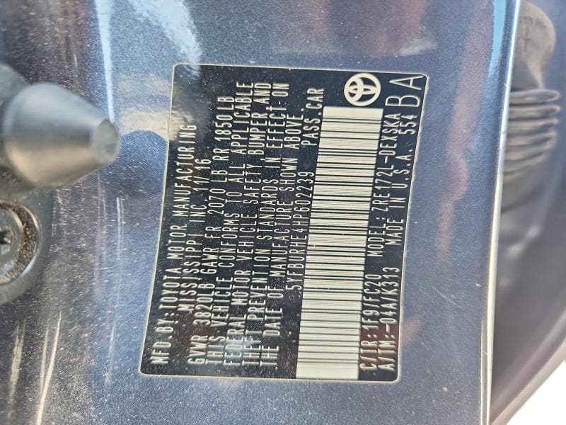 2017 TOYOTA COROLLA SE 13