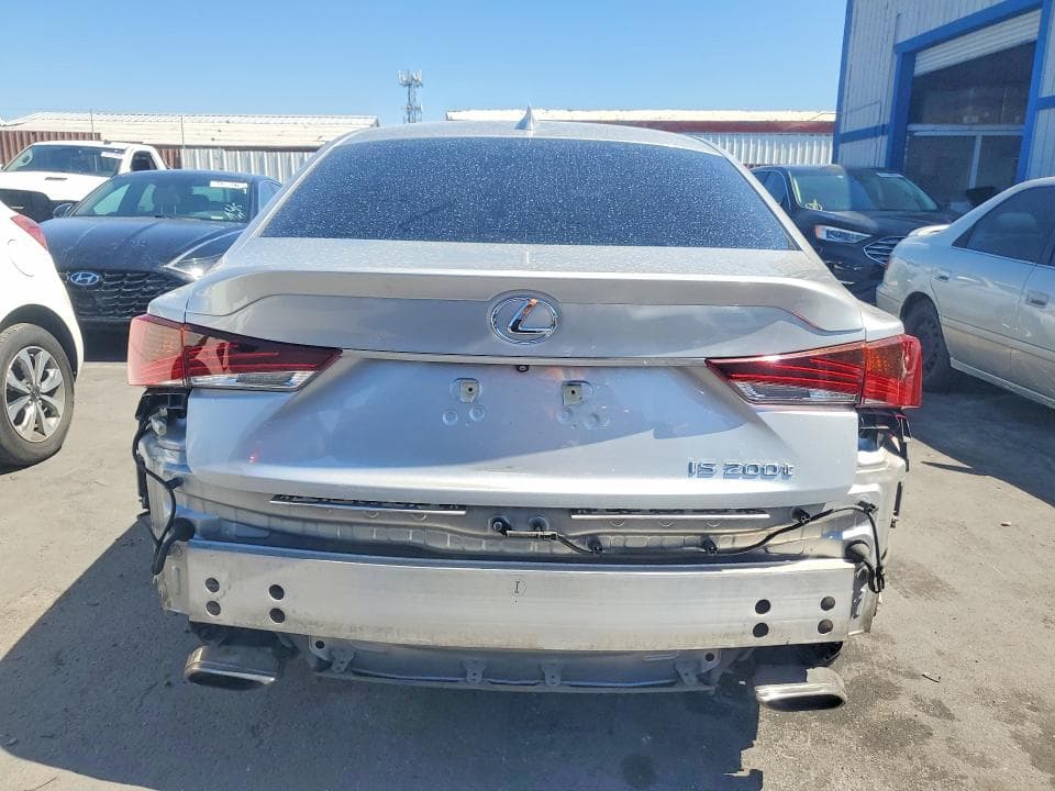 2017 LEXUS IS 200T 6