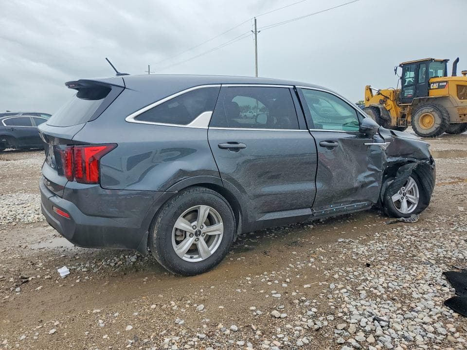 2022 KIA SORENTO LX 3