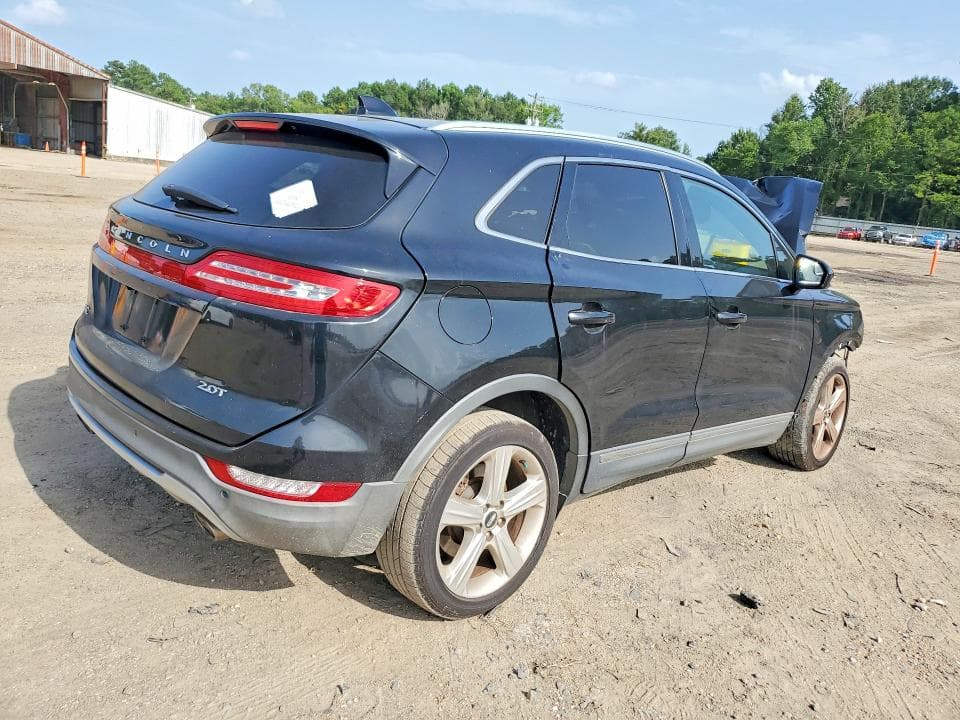 2018 LINCOLN MKC PREMIERE 3