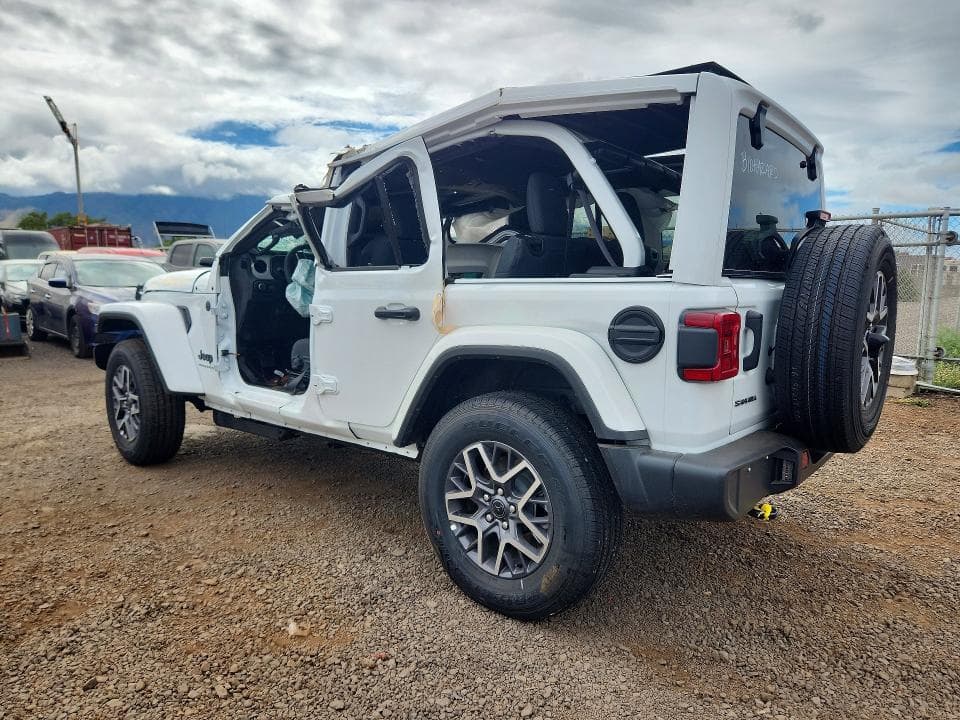 2026 JEEP WRANGLER SAHARA 2