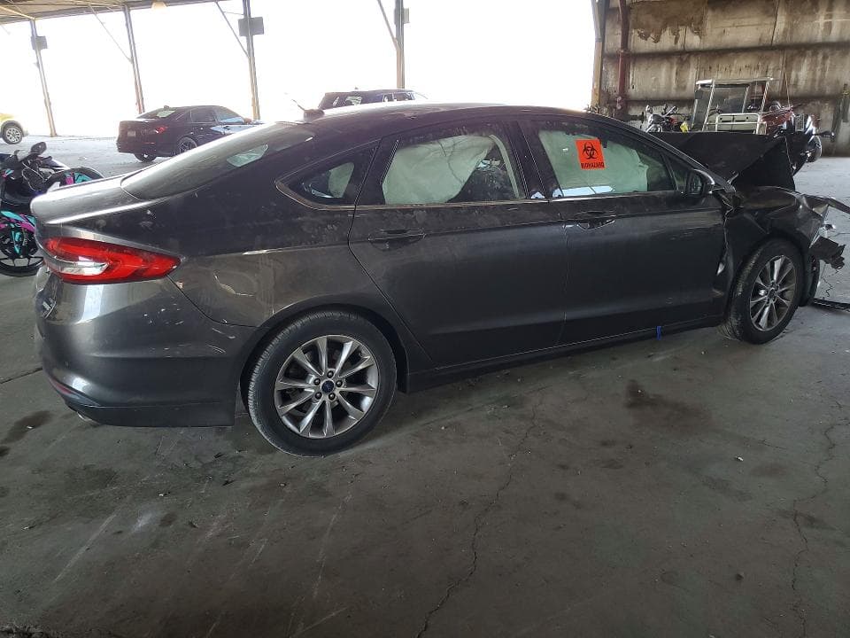 2017 FORD FUSION SE 3