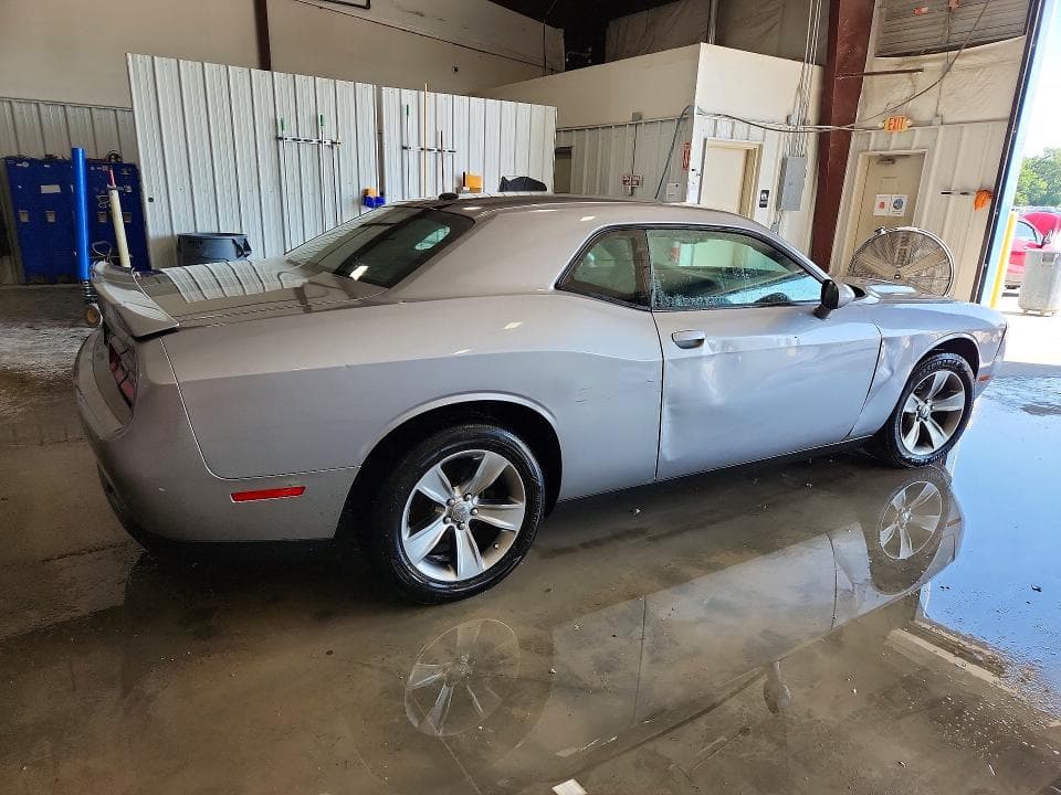 2018 DODGE CHALLENGER SXT 3
