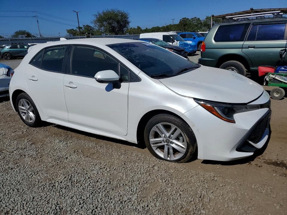 2021 TOYOTA COROLLA HATCHBACK SE 4