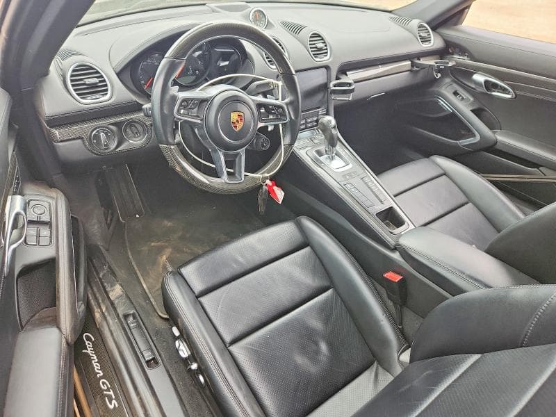 2019 PORSCHE CAYMAN S 8
