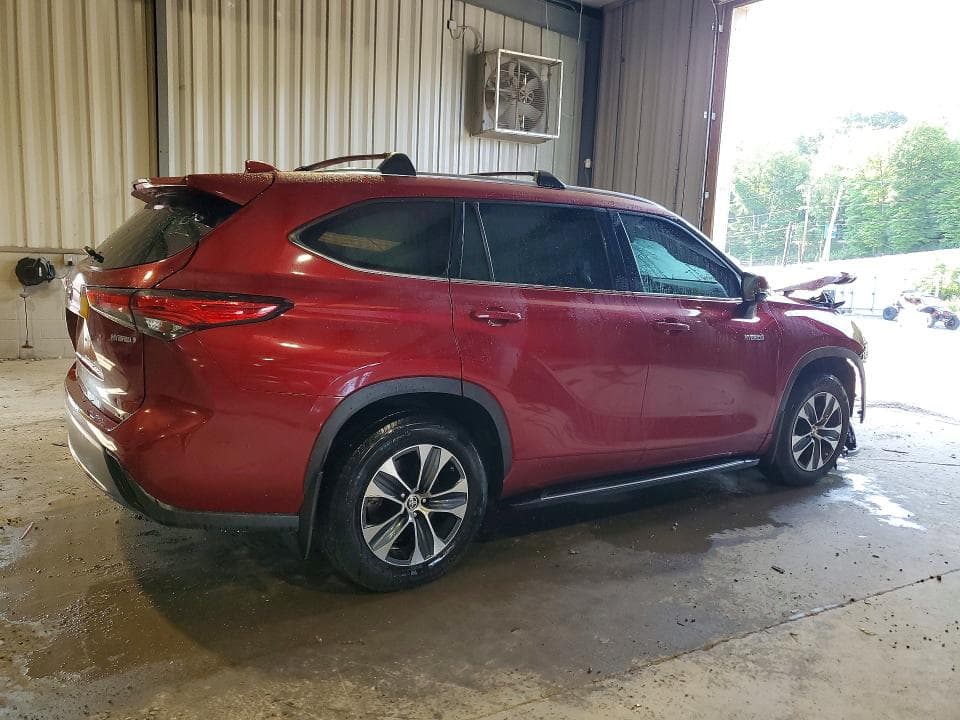 2020 TOYOTA HIGHLANDER HYBRID XLE 3