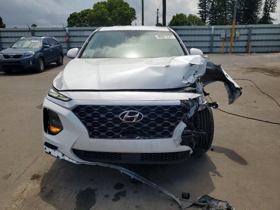 2020 HYUNDAI SANTA FE SE 5