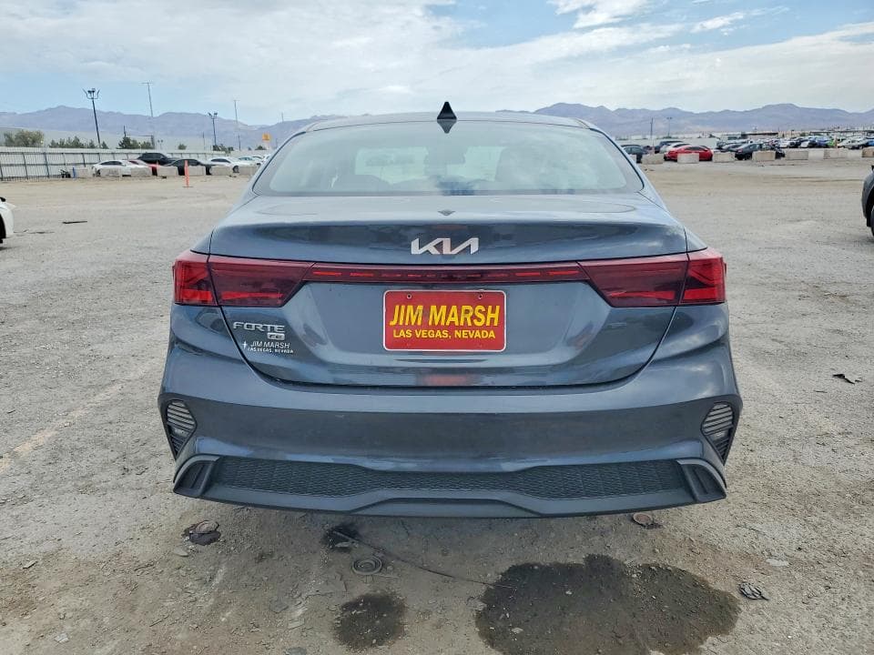 2022 KIA FORTE FE 6
