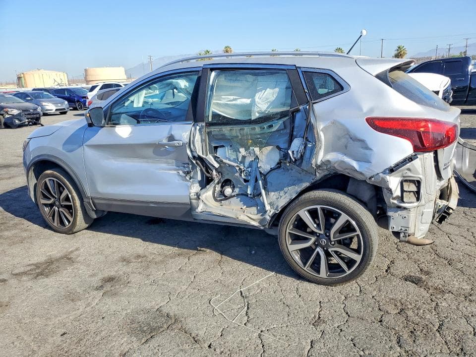 2017 NISSAN ROGUE SPORT SL 2