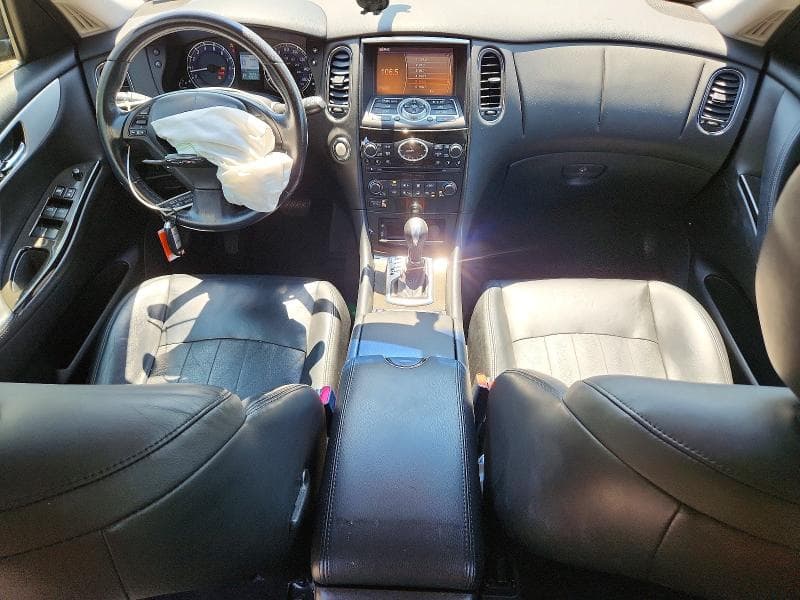 2017 INFINITI QX50 BASE 8