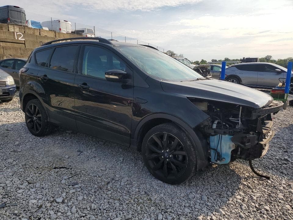 2017 FORD ESCAPE TITANIUM 4