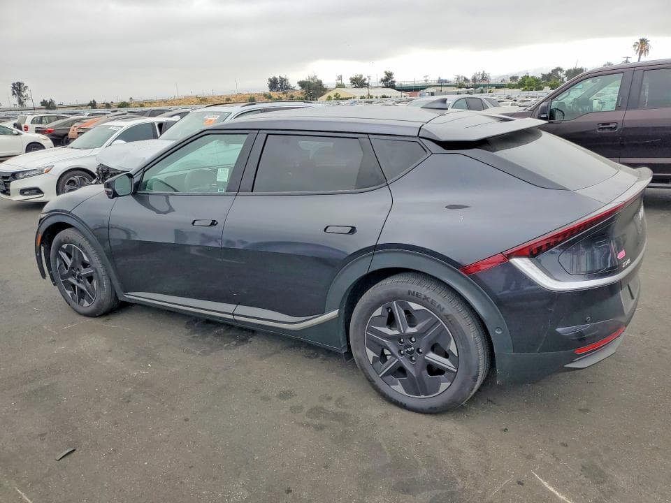 2025 KIA EV6 LIGHT LONG RANGE 2