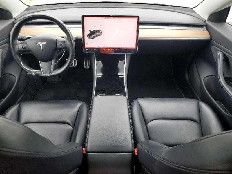 2018 TESLA MODEL 3 8