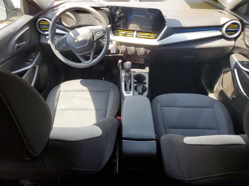 2026 CHEVROLET TRAX LS 8