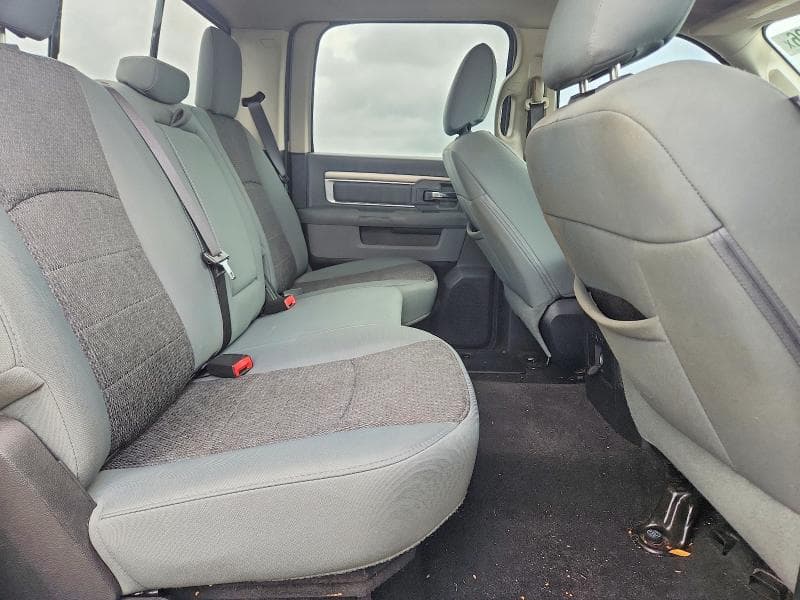 2017 RAM 1500 SLT 10