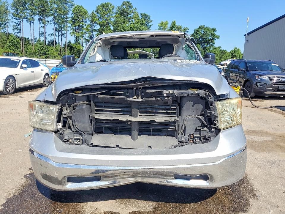 2019 RAM 1500 CLASSIC SLT 5