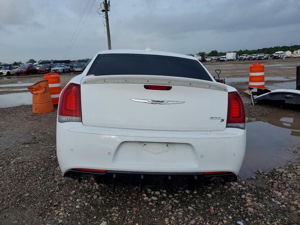 2019 CHRYSLER 300 S 6