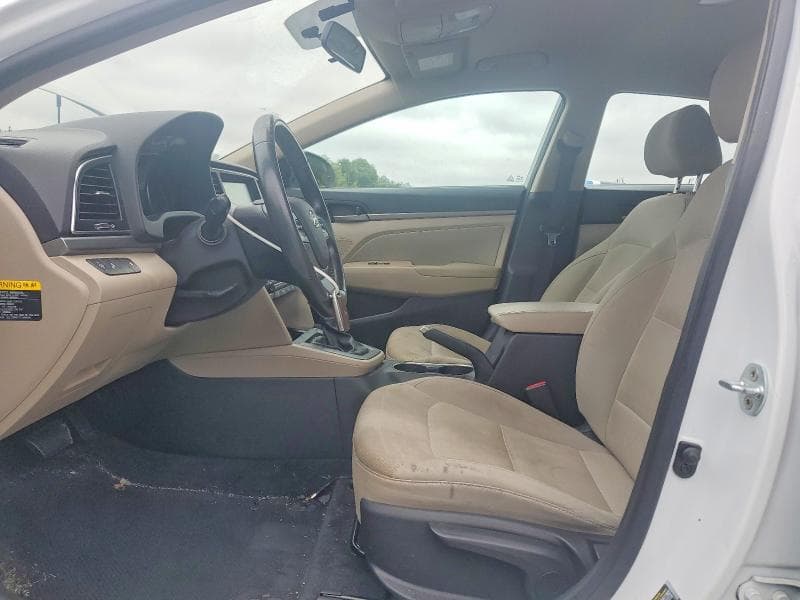 2017 HYUNDAI ELANTRA SE 7