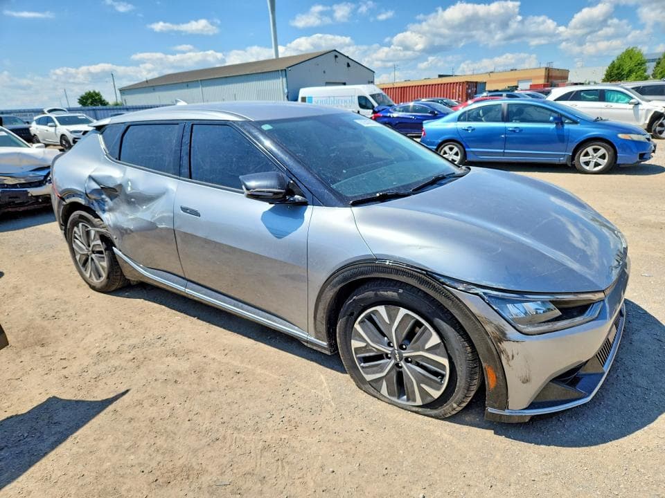 2022 KIA EV6 WIND 4