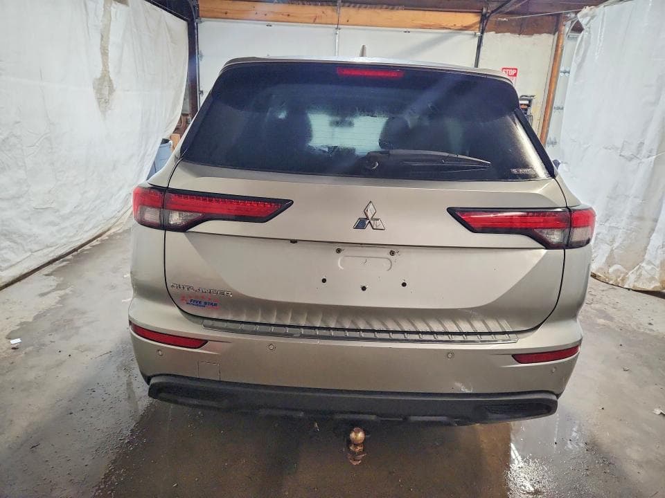 2022 MITSUBISHI OUTLANDER ES 6