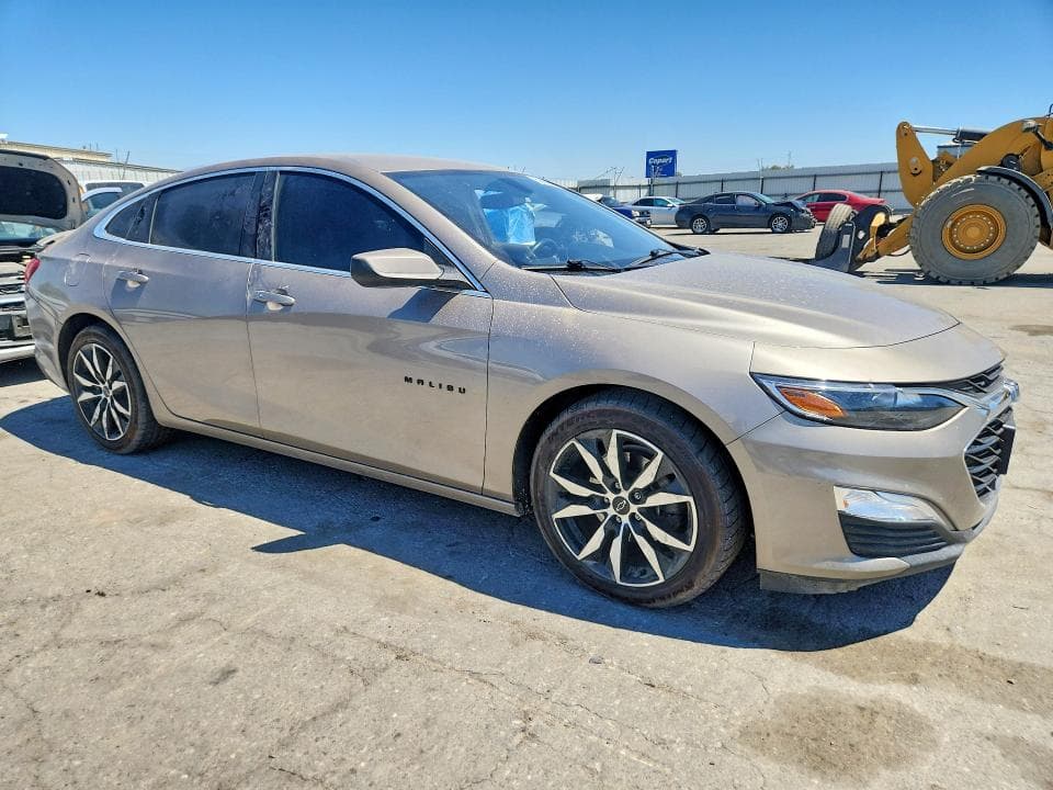 2022 CHEVROLET MALIBU RS 4
