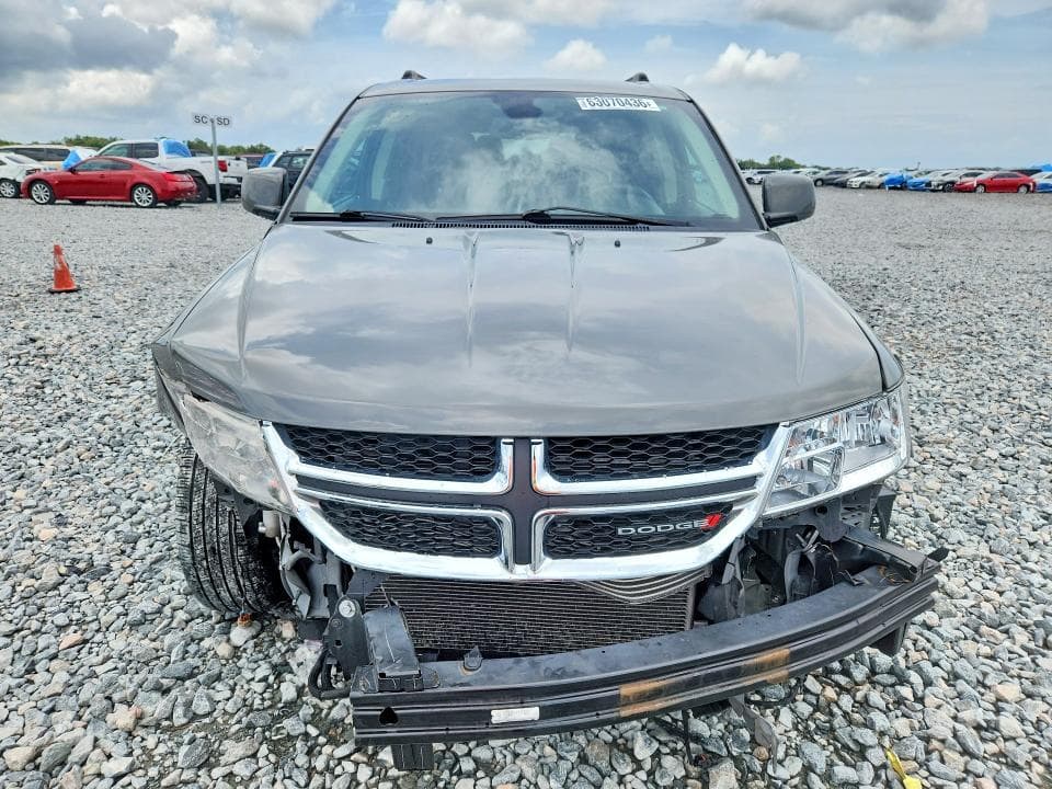 2019 DODGE JOURNEY SE 5